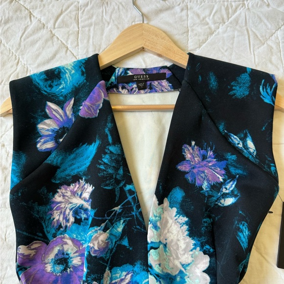 GUESS Low-cut Floral mini dress size SMALL - Picture 3 of 3